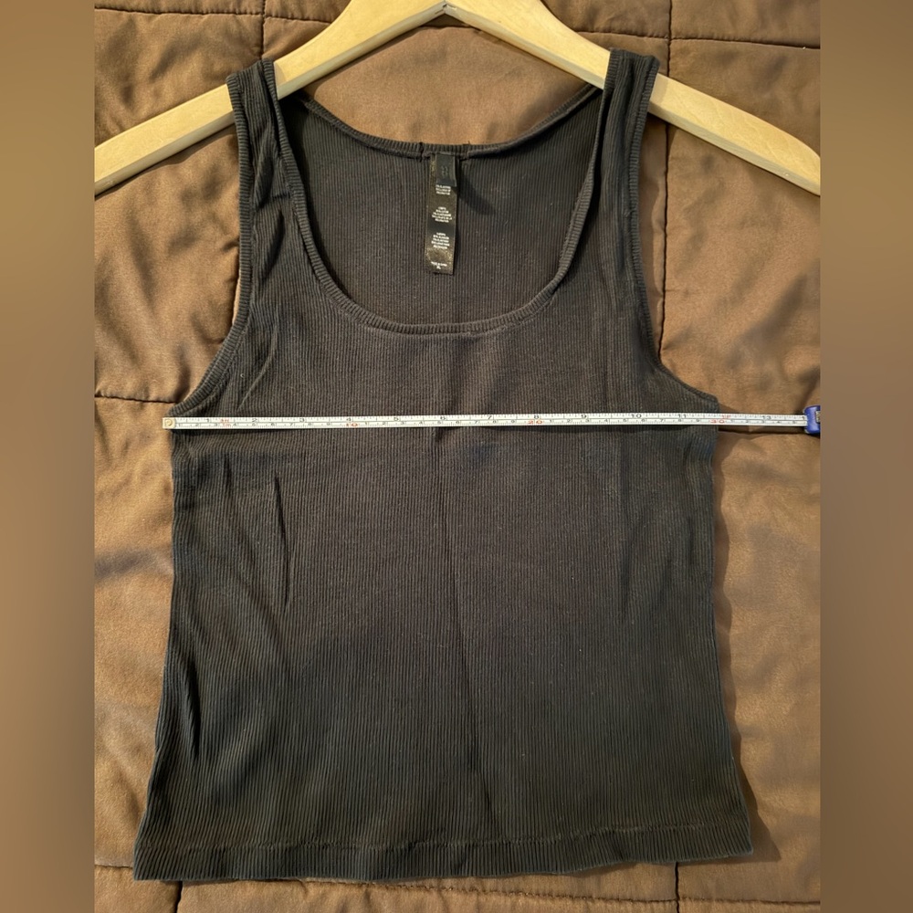 SKIMS Sleek Black Women's Tank Top - Picture 6 of 8